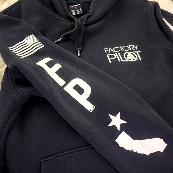 Oakley Factory Pilot Sweatshirt - Picture 5 of 10